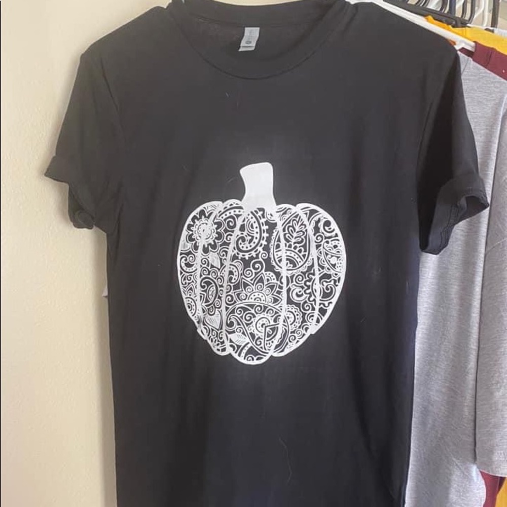 XS Pumpkin Tee